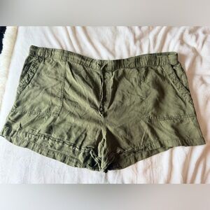 GAP Olive Green Lyocell Drawstring Utility Shorts XXL Casual Summer